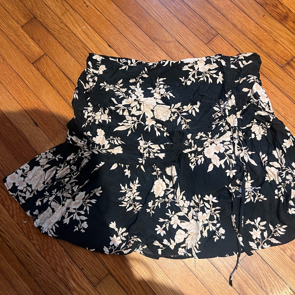Floral skirt worn once